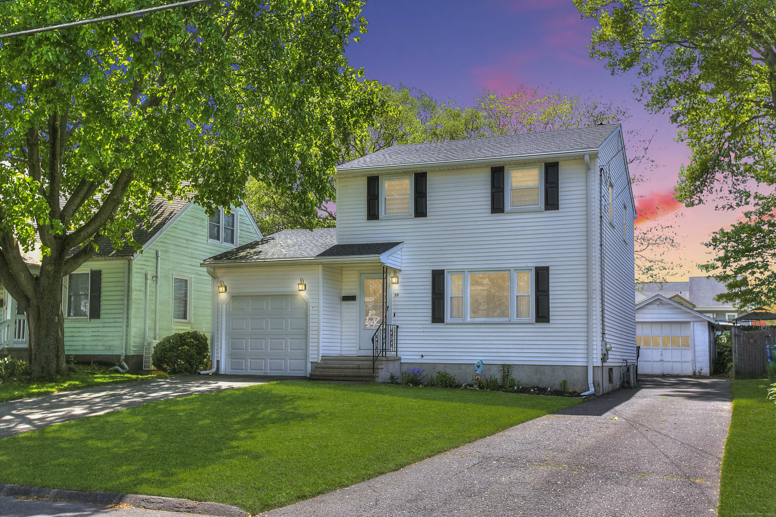 Property for Sale at Wiebe Avenue, Stratford, Connecticut - Bedrooms: 3 
Bathrooms: 2 
Rooms: 5  - $459,000