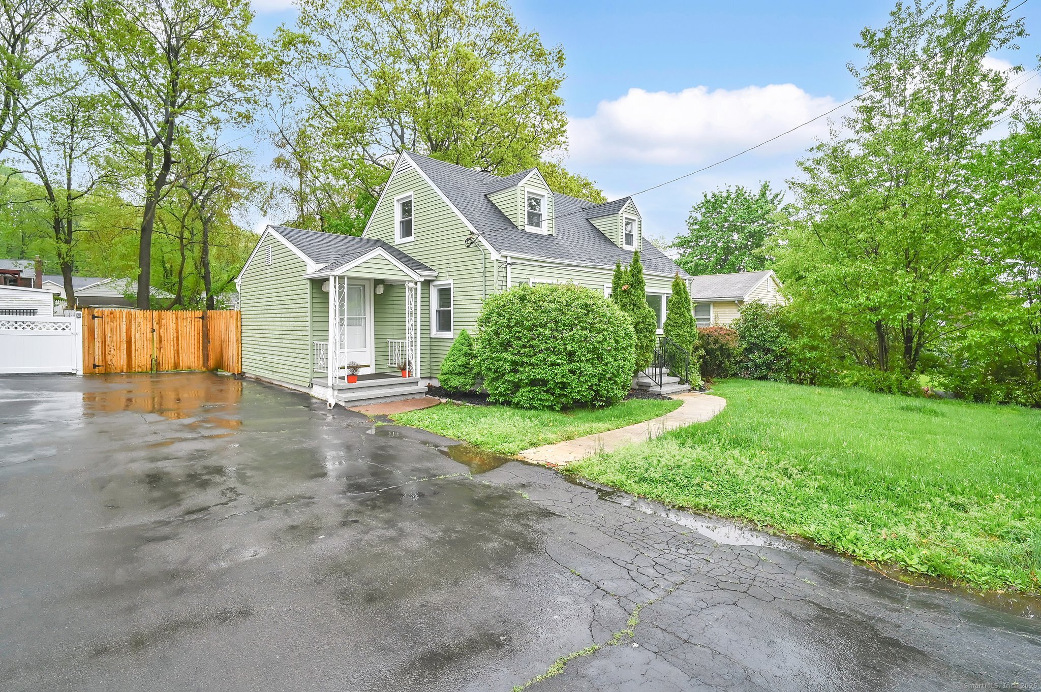 34 Orford Road, West Haven, Connecticut image 2