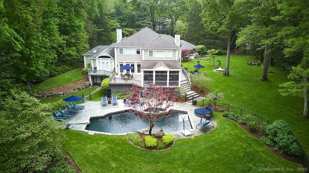 15 Arrowhead Way