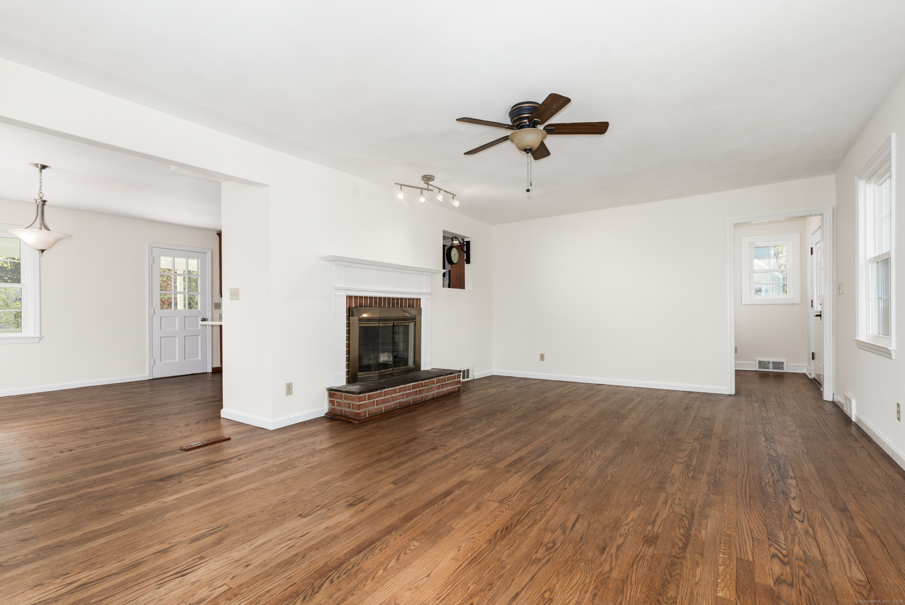 123 Hilltop Drive, Trumbull, Connecticut image 8