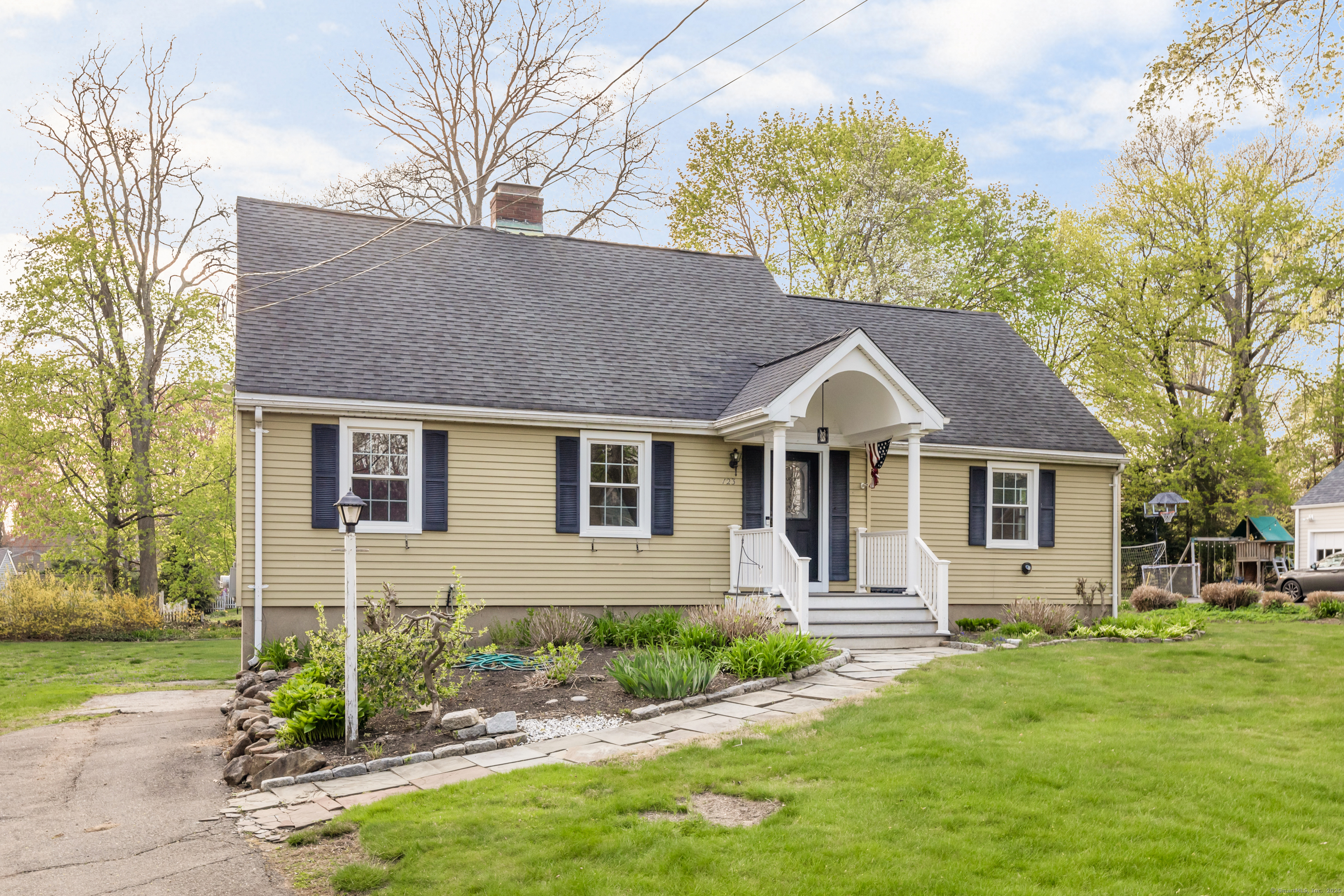 123 Hilltop Drive, Trumbull, Connecticut image 2