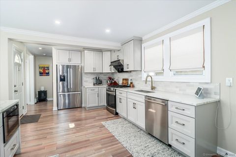 Tiny photo for 1073 Shippan Avenue, Stamford, CT 06902 (MLS # 24161501)