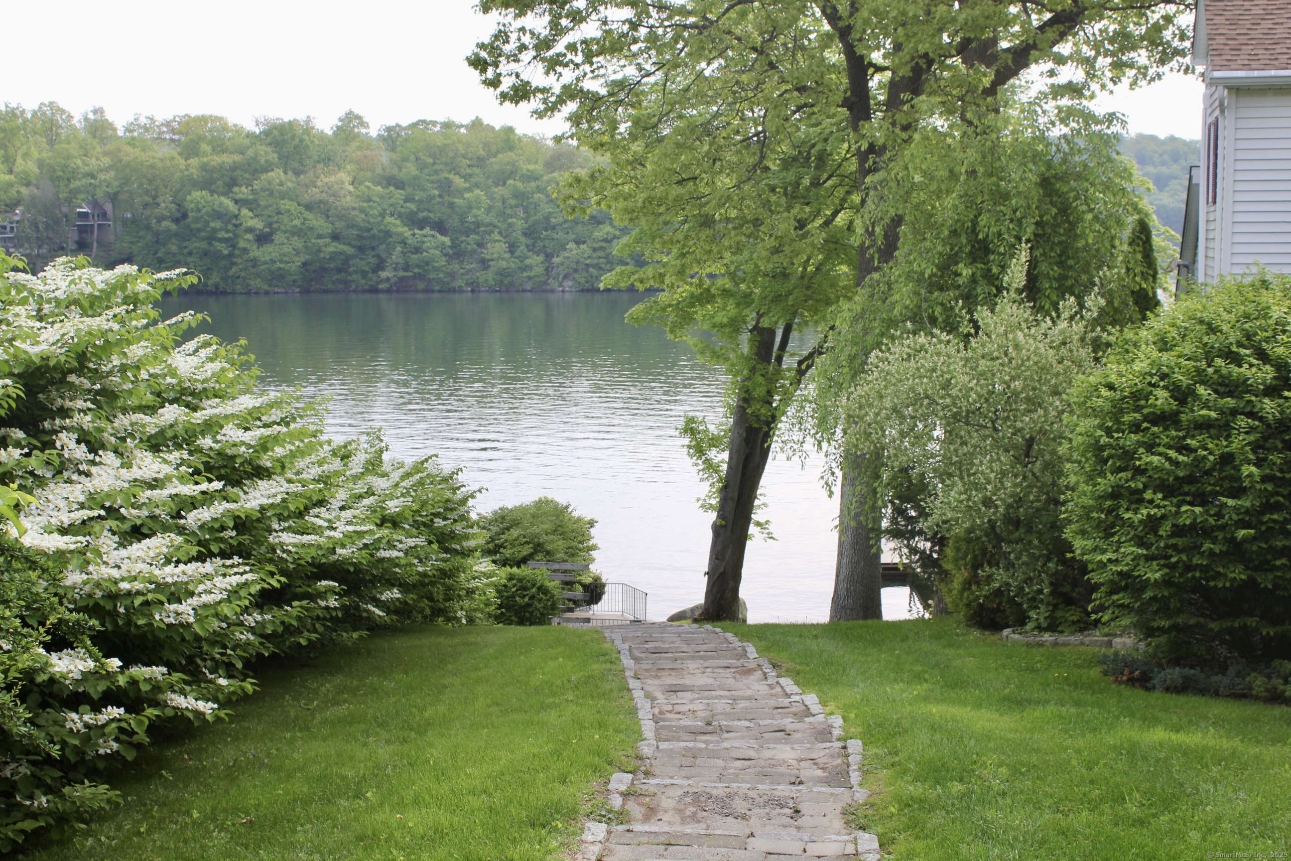55 Knollcrest Road