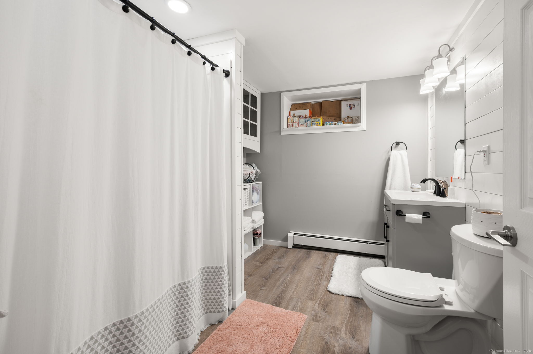 Ledyard, Connecticut 06339, United States, 4 Bedrooms Bedrooms, ,4 BathroomsBathrooms,Residential,Coming Soon,232255