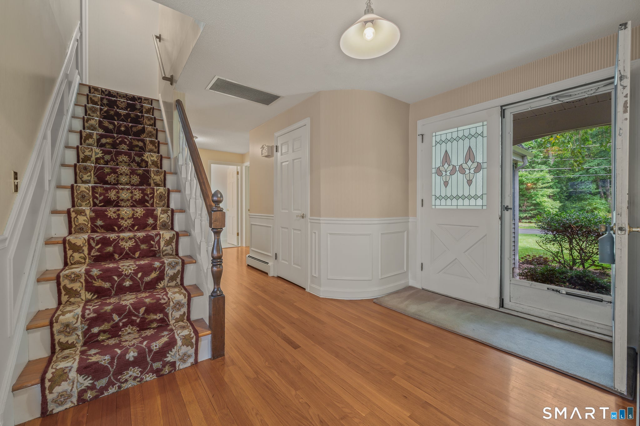 86 Knollwood Drive