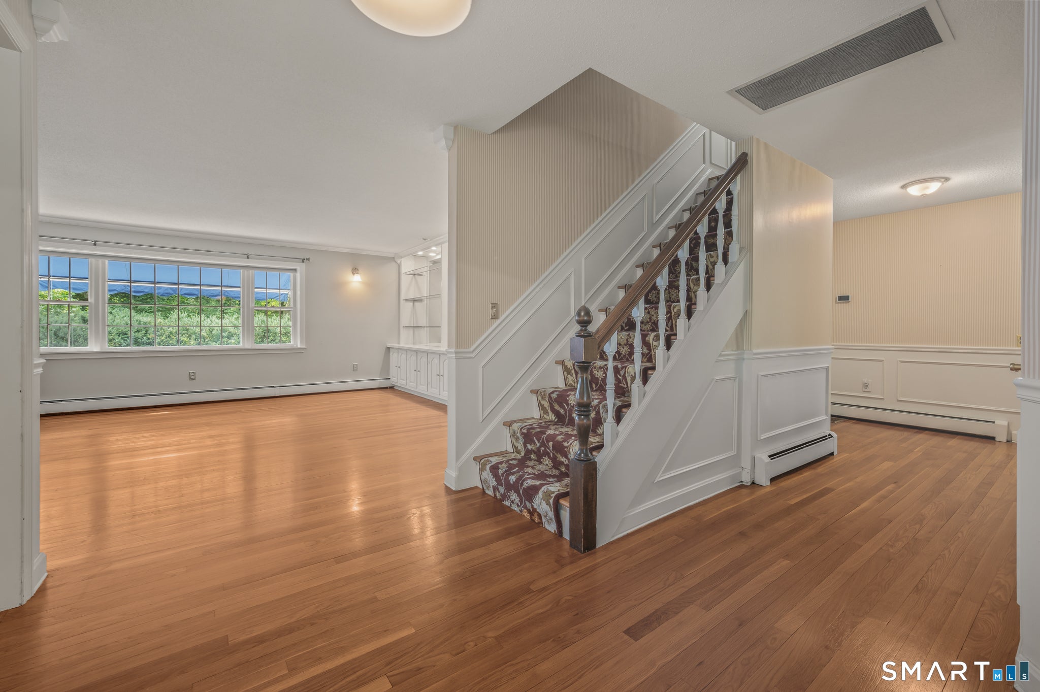 86 Knollwood Drive