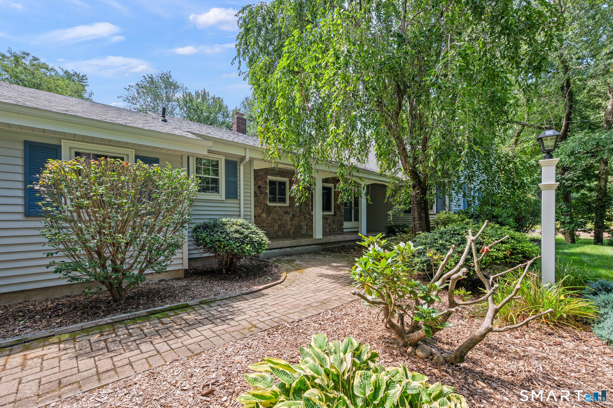 86 Knollwood Drive