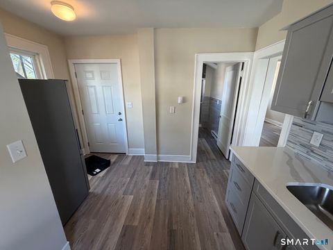 Tiny photo for 35 Ninth Avenue #1R, Danbury, CT 06810 (MLS # 24168093)