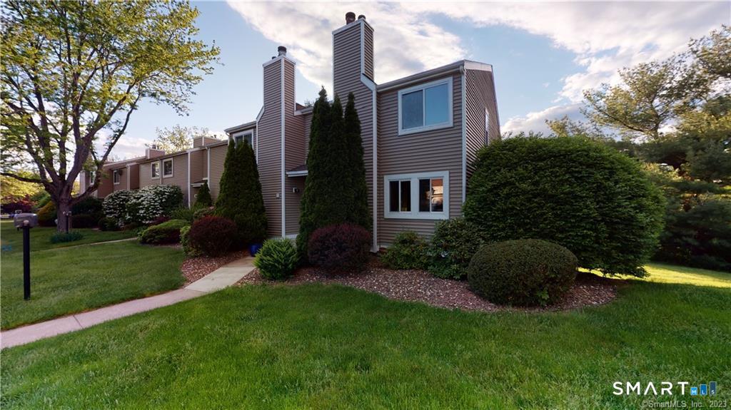 60 Old Town Road 74