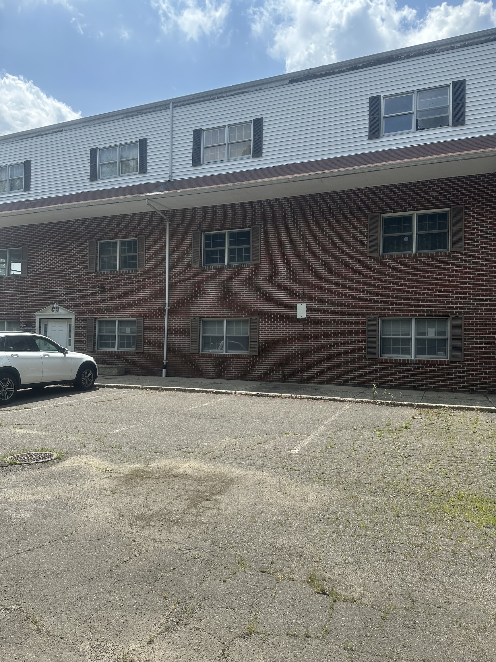 696 Amity Road BL1 BL2
