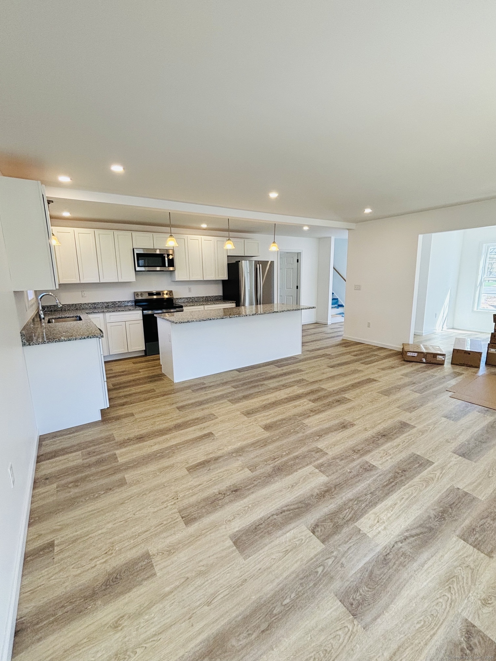 14 Red Bridge Road, Thompson, Connecticut image 3