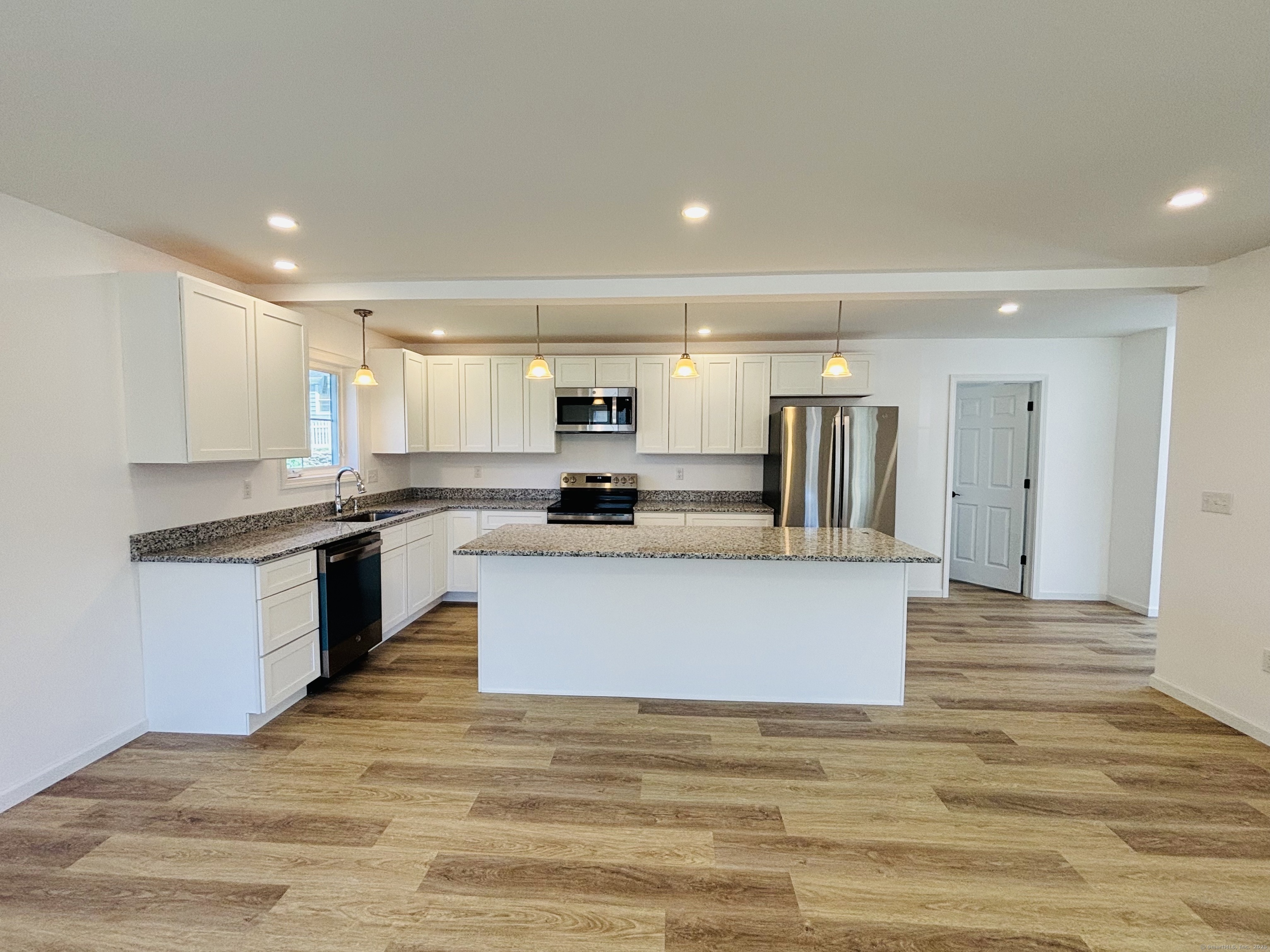 14 Red Bridge Road, Thompson, Connecticut image 5
