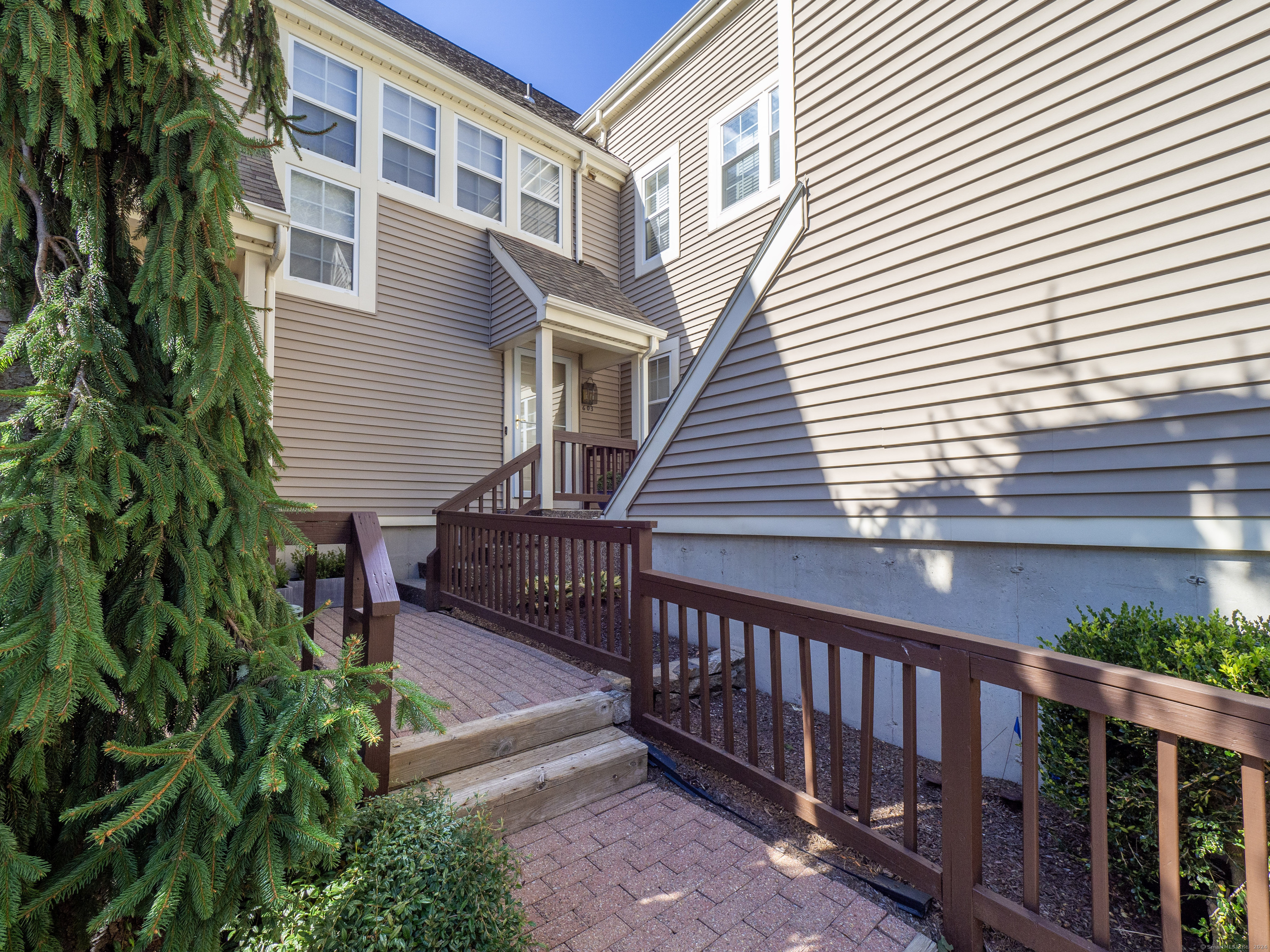 Photo 1 of 603 Foxboro Drive 603, Norwalk, Connecticut, $599,000, Web #: 24050187