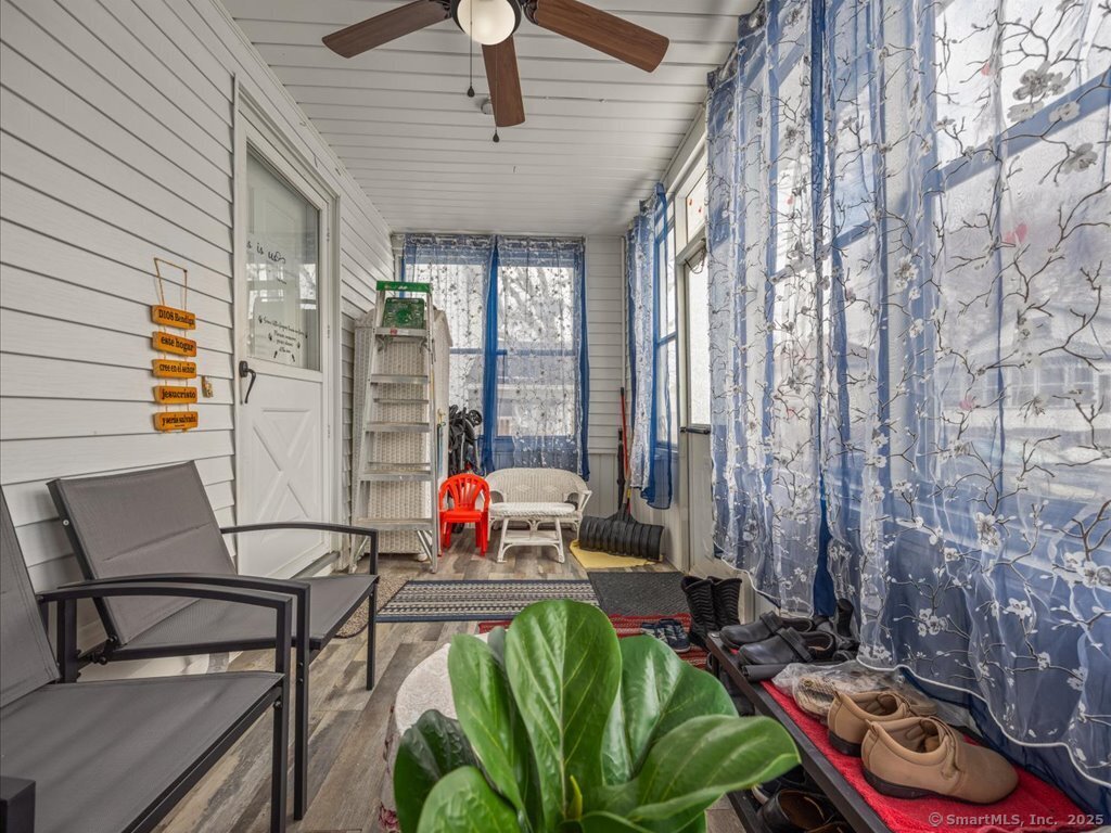 68 Raymond Street, New London, Connecticut image 5