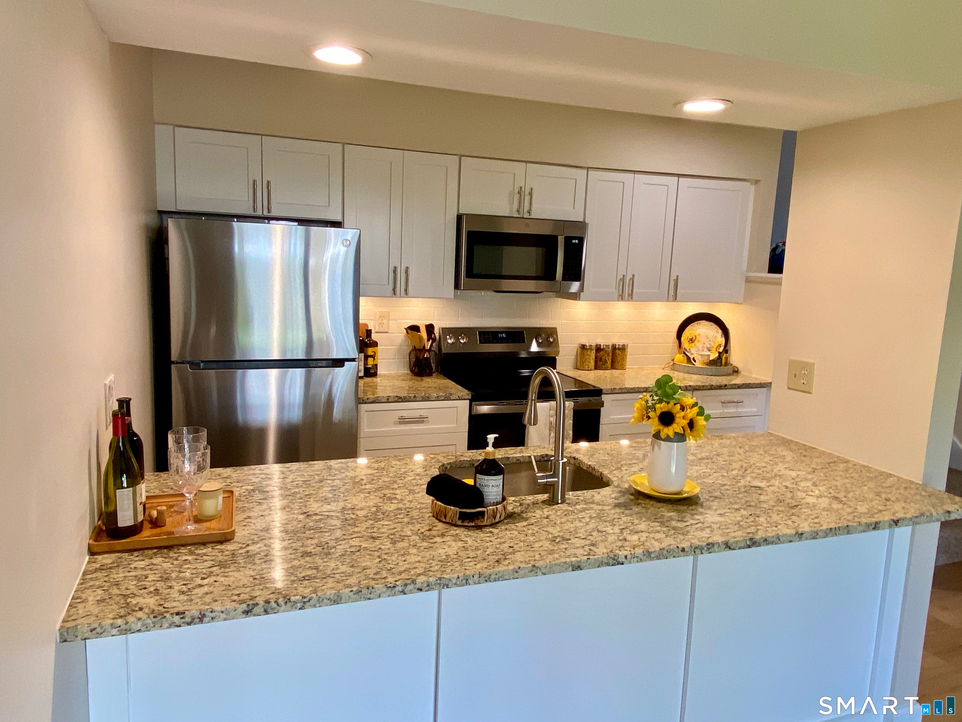 60 Old Town Road 76