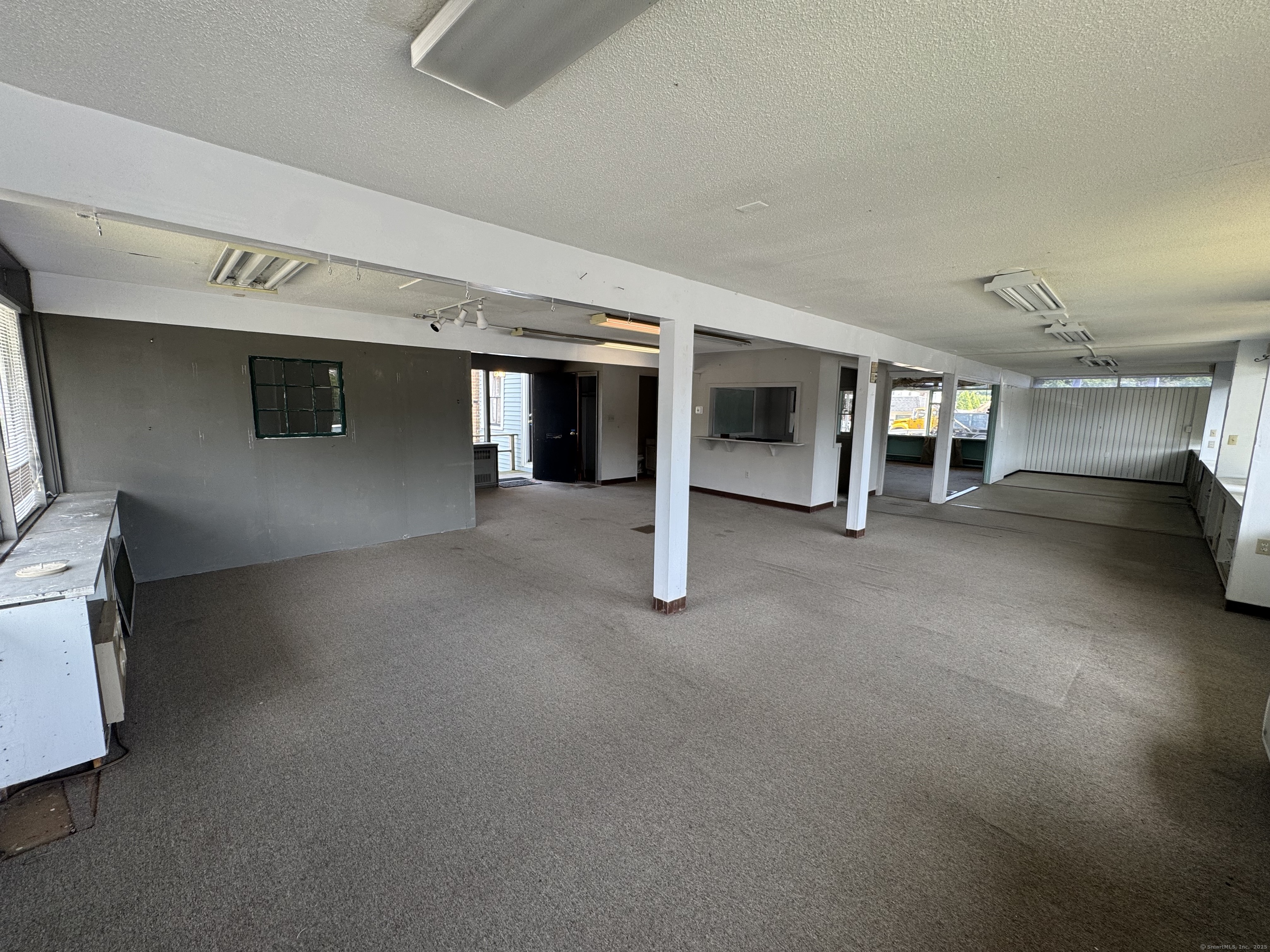 523 Boston Post Road