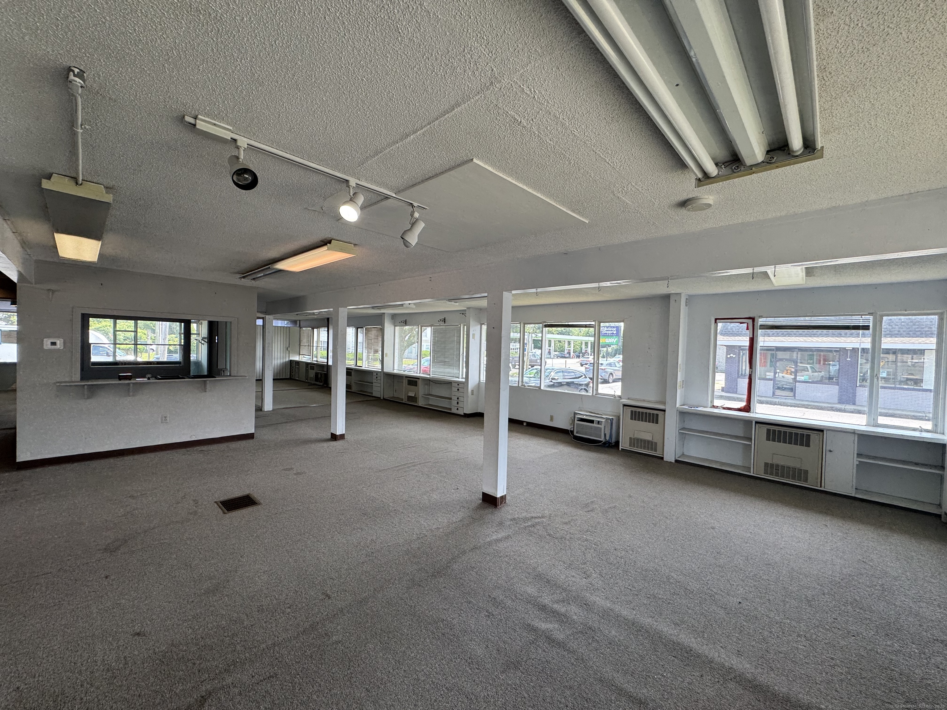 523 Boston Post Road