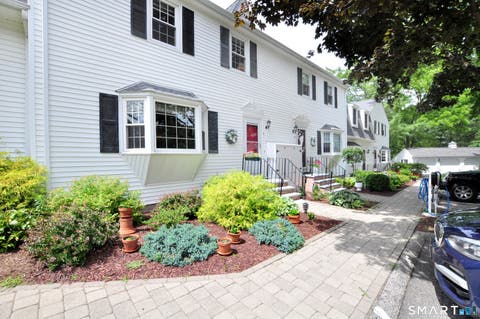 Tiny photo for 15 Bridgewater Common #15, Bridgewater, CT 06752 (MLS # 24191405)