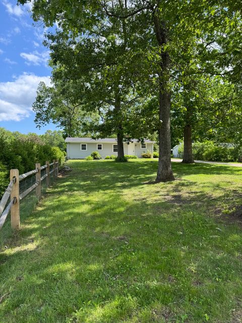 26 OConnell Road East Haddam CT 06423