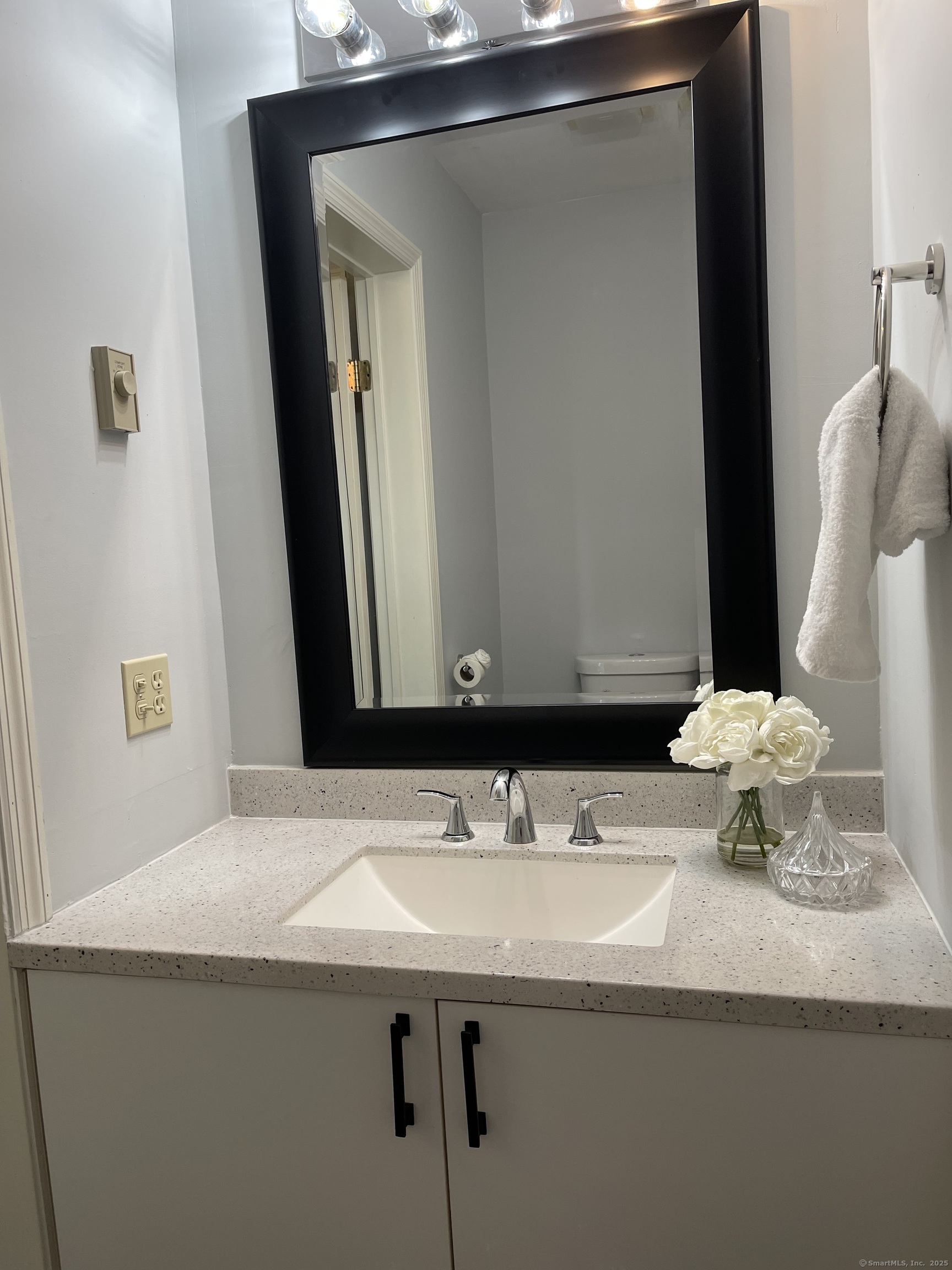 782 Oronoke Road #APT 33, Waterbury, Connecticut image 12
