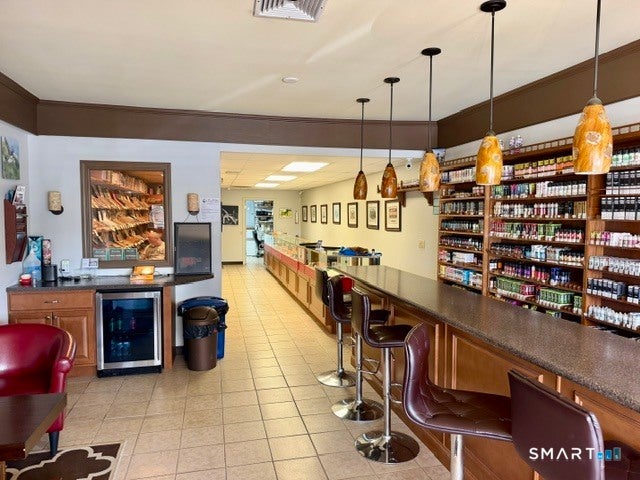 54 Hartford Turnpike Store #4