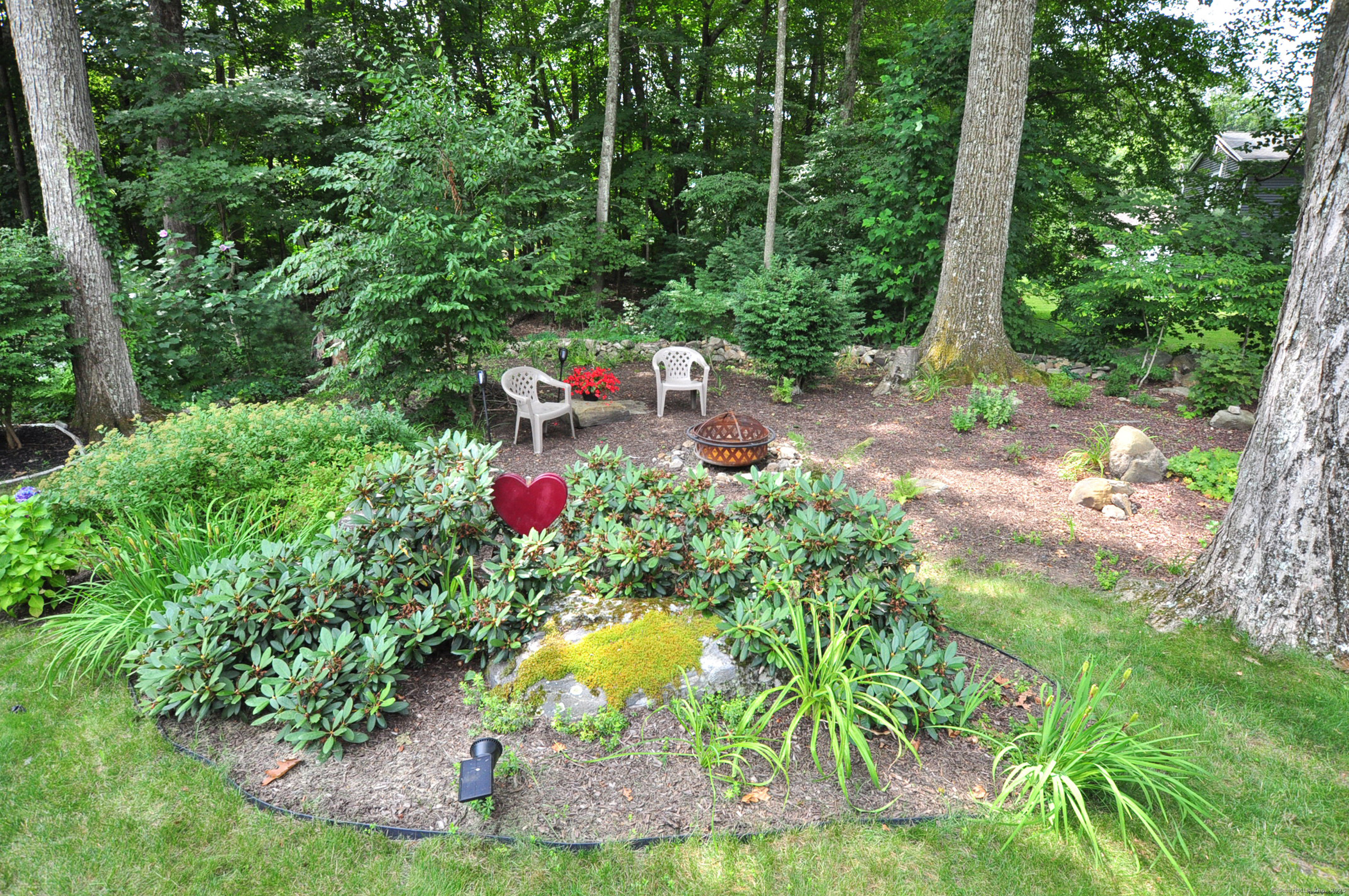 Canton, Connecticut 06019, United States, 2 Bedrooms Bedrooms, ,2 BathroomsBathrooms,Residential,Pending,188903