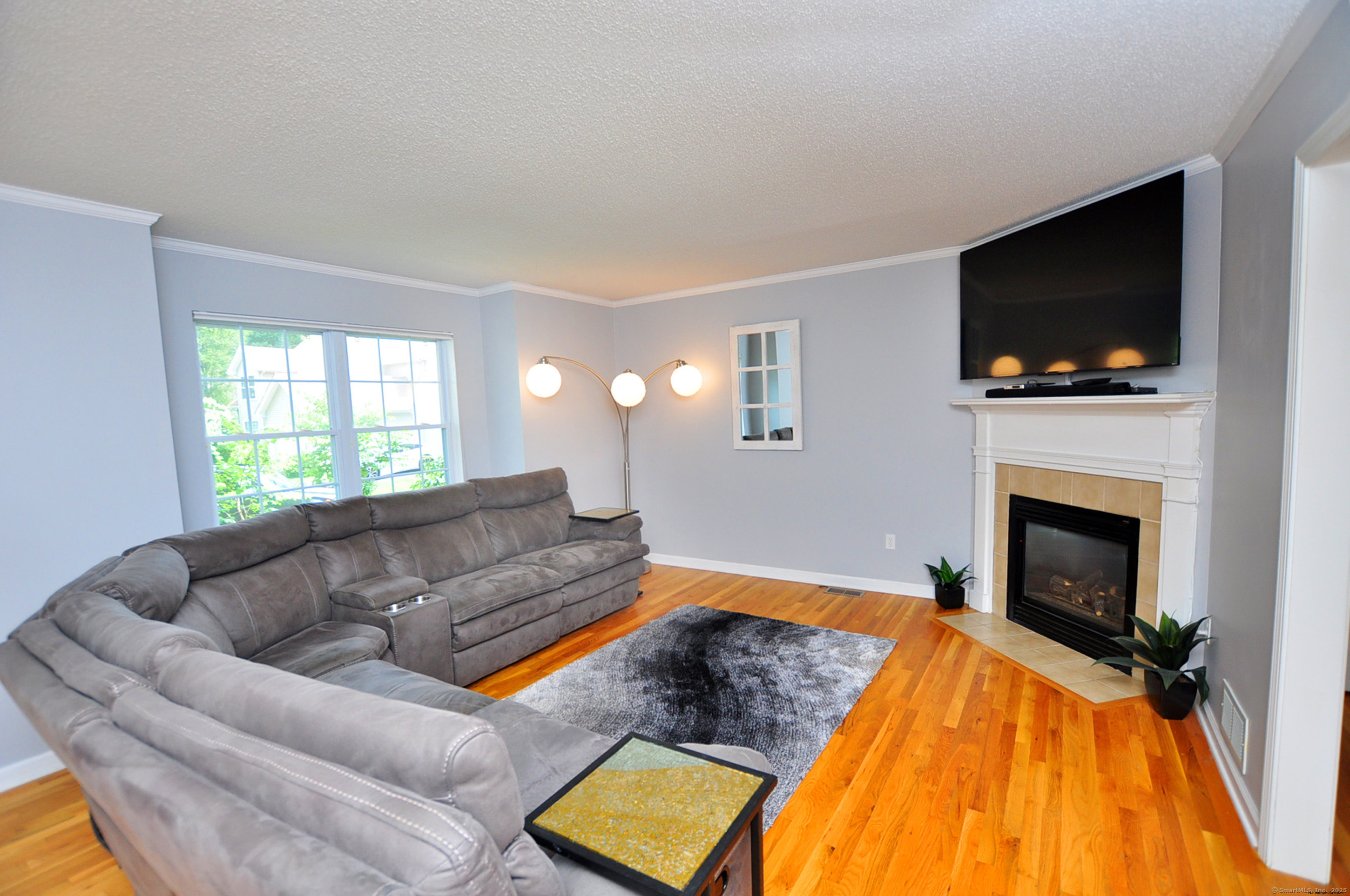 Canton, Connecticut 06019, United States, 2 Bedrooms Bedrooms, ,2 BathroomsBathrooms,Residential,Pending,188903