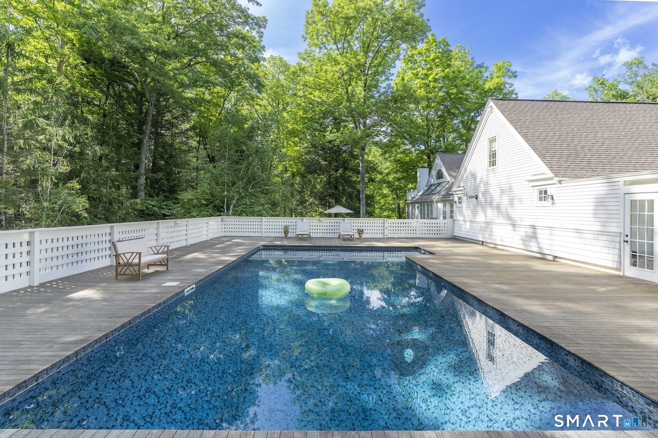 19 Hemlock Lane