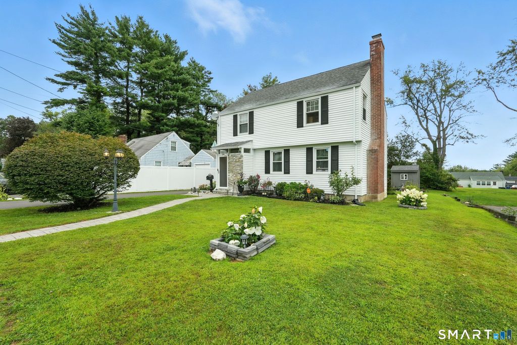 Photo of 110 Woodland Street, Windsor, CT 06095 (MLS # 24170545)