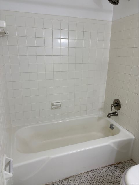 Tiny photo for 39 Hoffman Court #APT B3, Wallingford, CT 06492 (MLS # 24141947)