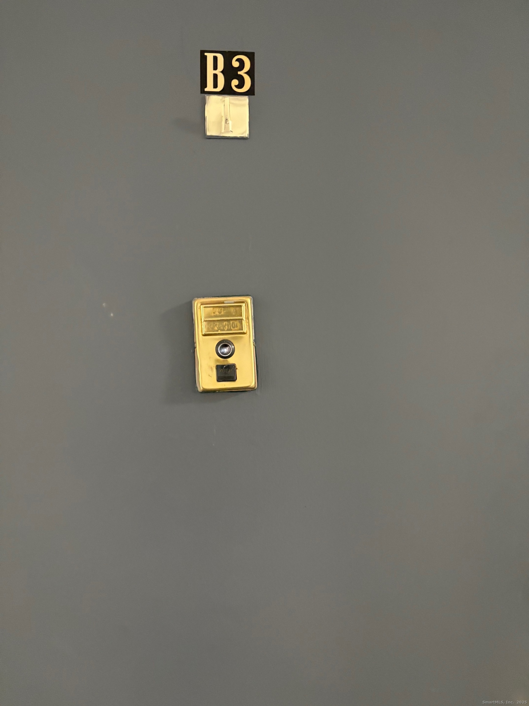 39 Hoffman Court APT B3