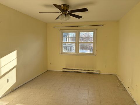 Tiny photo for 39 Hoffman Court #APT B3, Wallingford, CT 06492 (MLS # 24141947)