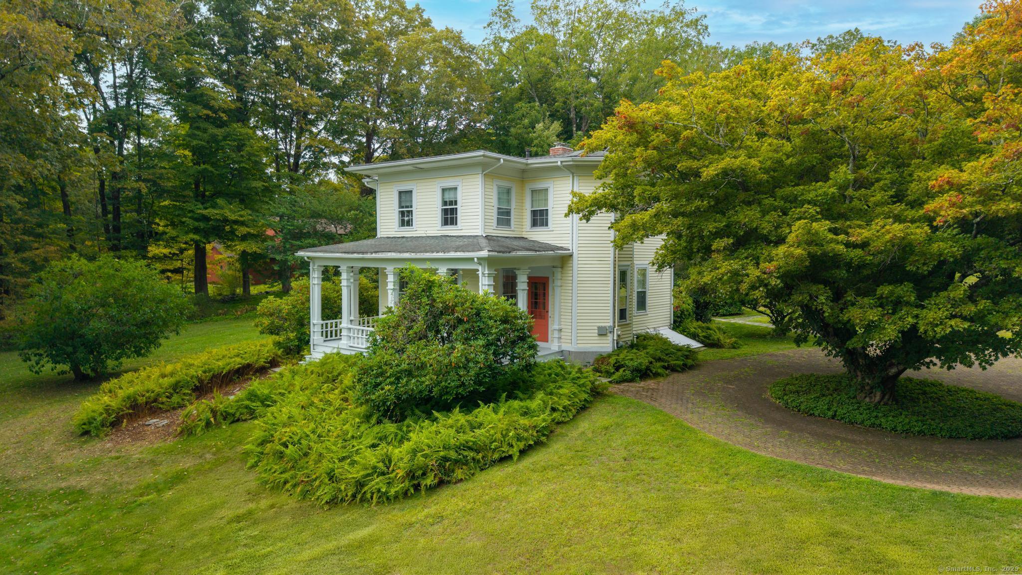 1301 Monroe Turnpike