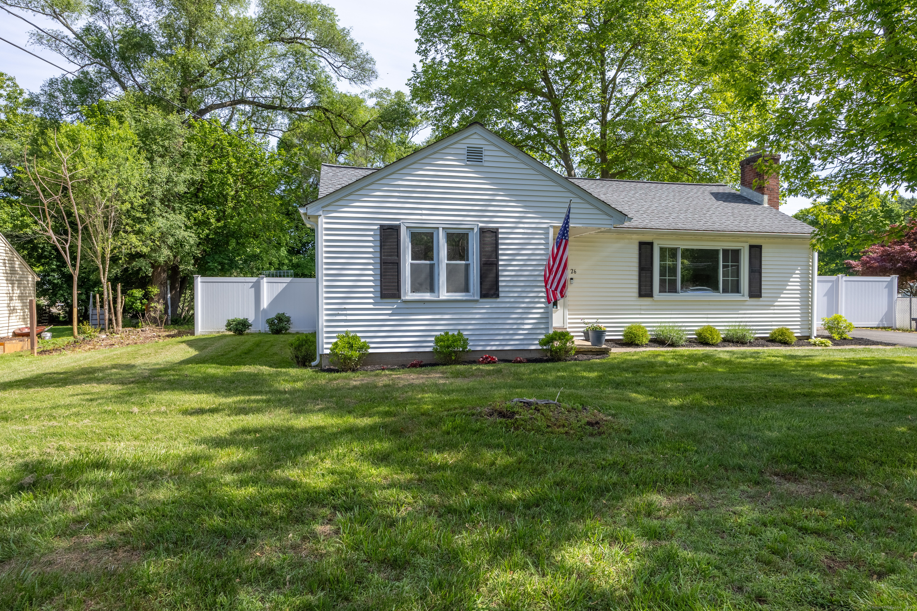 26 Clear Lake Road, North Branford, Connecticut image 2