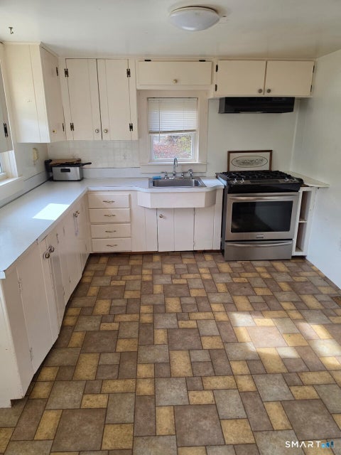 Tiny photo for 187 Killingly Avenue, Putnam, CT 06260 (MLS # 24216511)