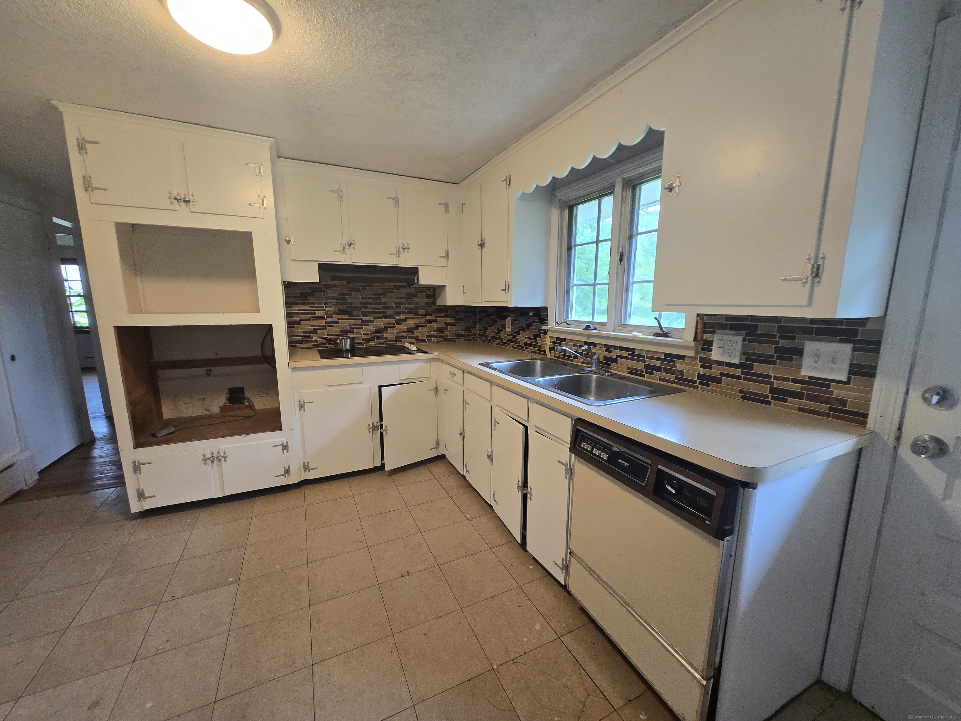 3 Pleasant Street