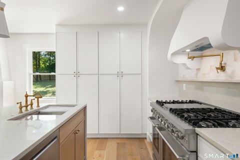 Tiny photo for 105 Glenville Street, Greenwich, CT 06831 (MLS # 24206577)