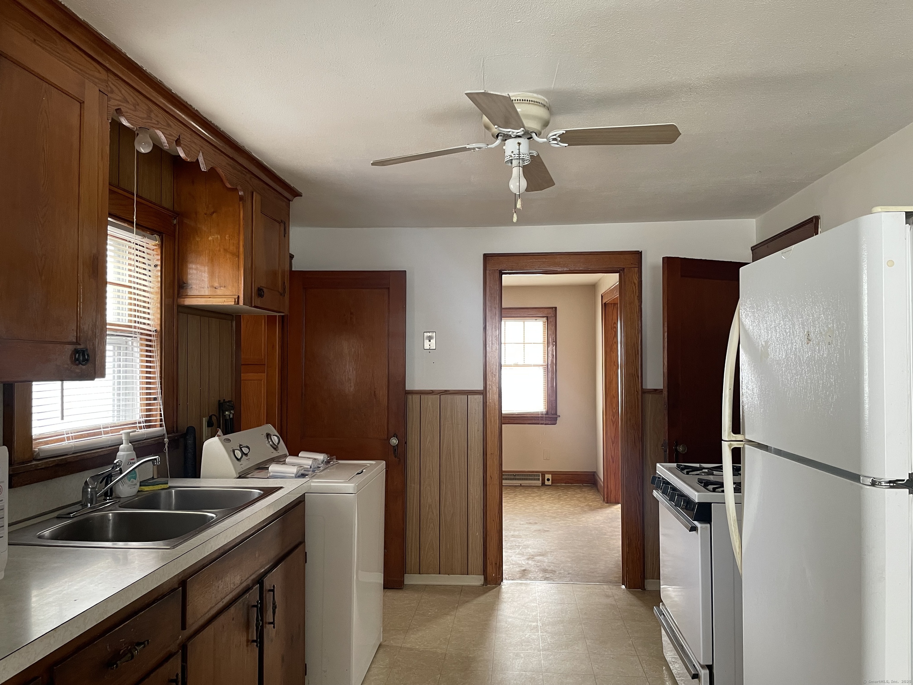 39 Neanda Street, New Britain, Connecticut image 4