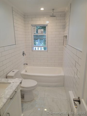 Rental Property at Park Lane Road 16, New Milford, Connecticut - Bedrooms: 1 
Bathrooms: 1 
Rooms: 4  - $1,750 MO.