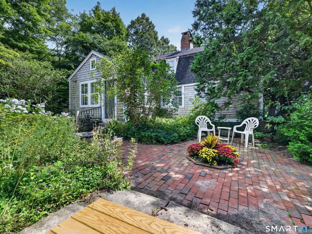Photo of 25 Gurley Road, East Lyme, CT 06333 (MLS # 24203688)