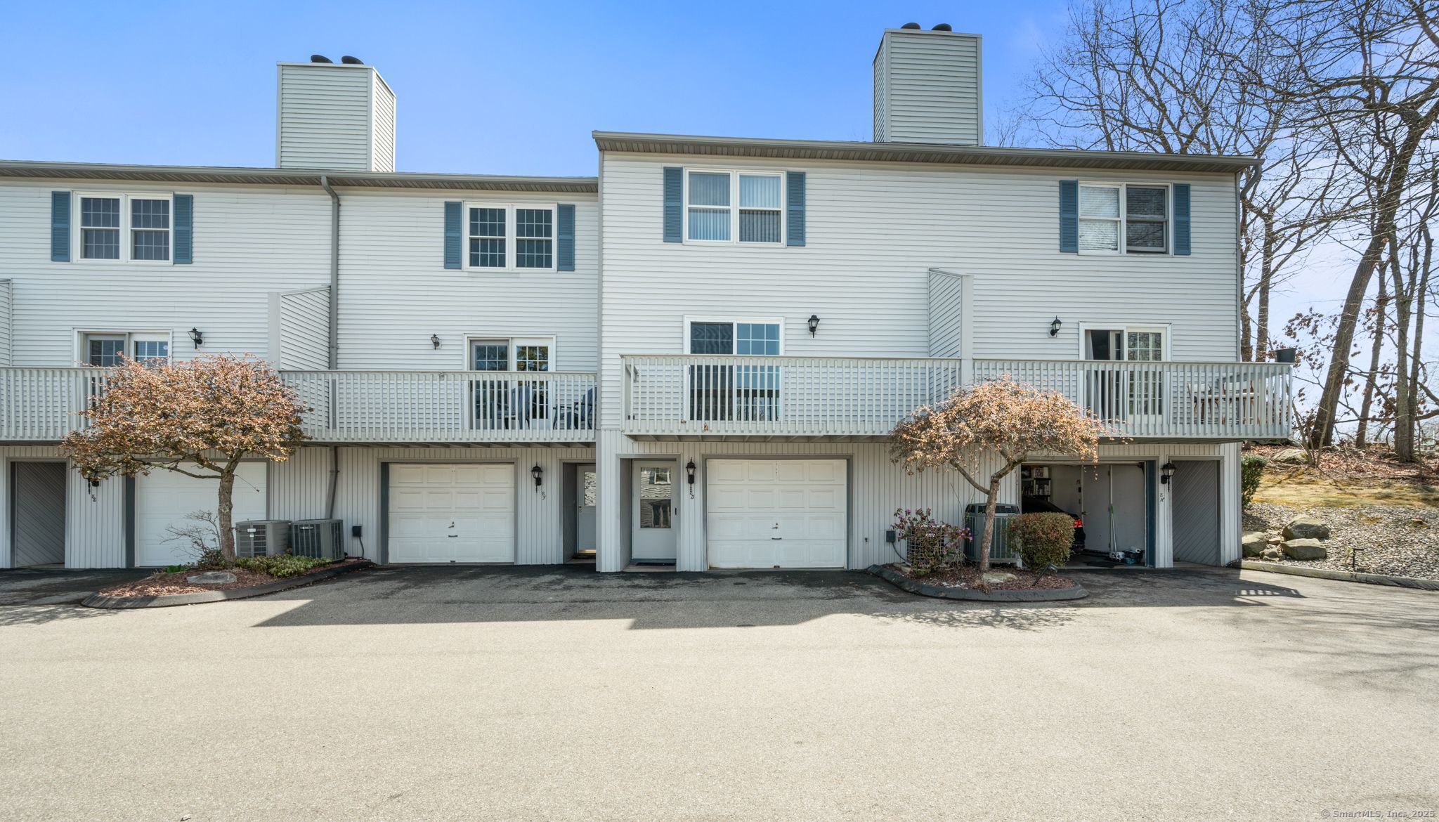 20 Wolf Hill Road 8G