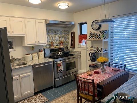 Tiny photo for 28 Cottonwood Drive #28, Avon, CT 06001 (MLS # 24153843)