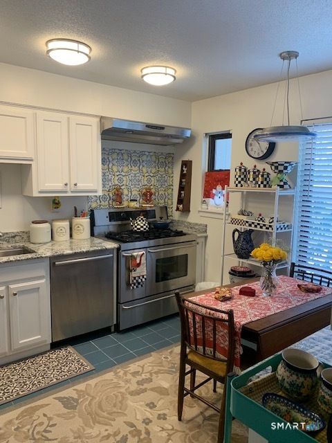 Tiny photo for 28 Cottonwood Drive #28, Avon, CT 06001 (MLS # 24153843)