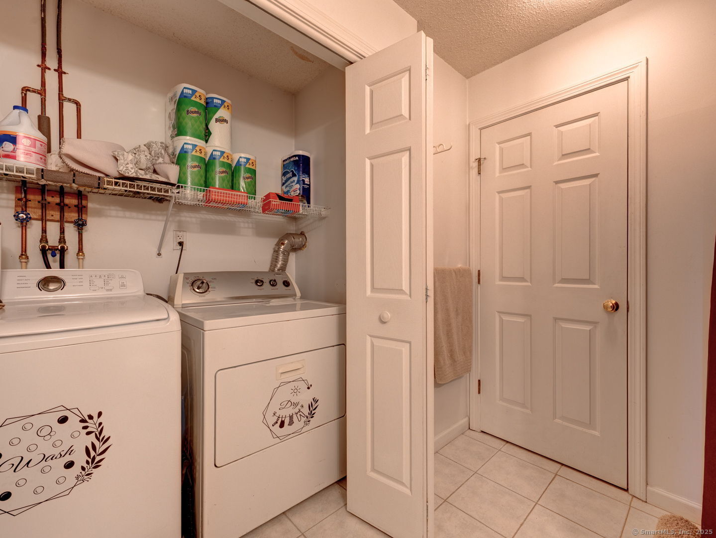 33 Tyler Way, Bristol, Connecticut image 27
