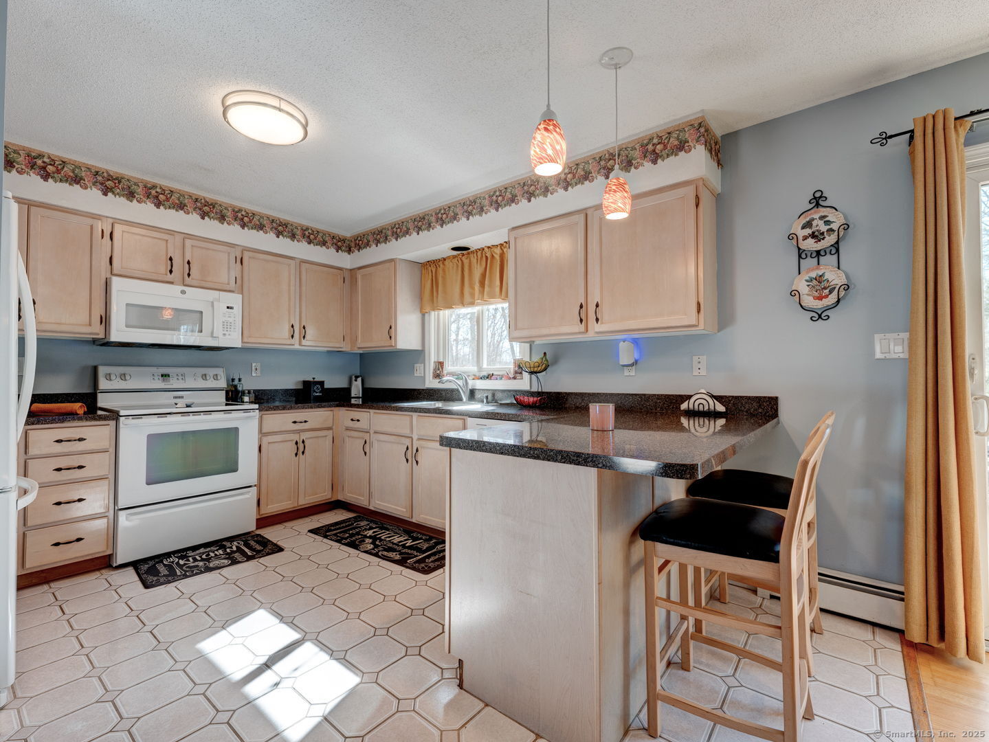 33 Tyler Way, Bristol, Connecticut image 8