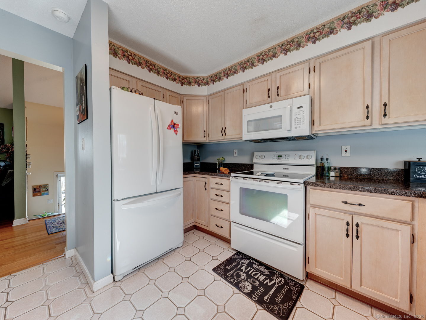 33 Tyler Way, Bristol, Connecticut image 11