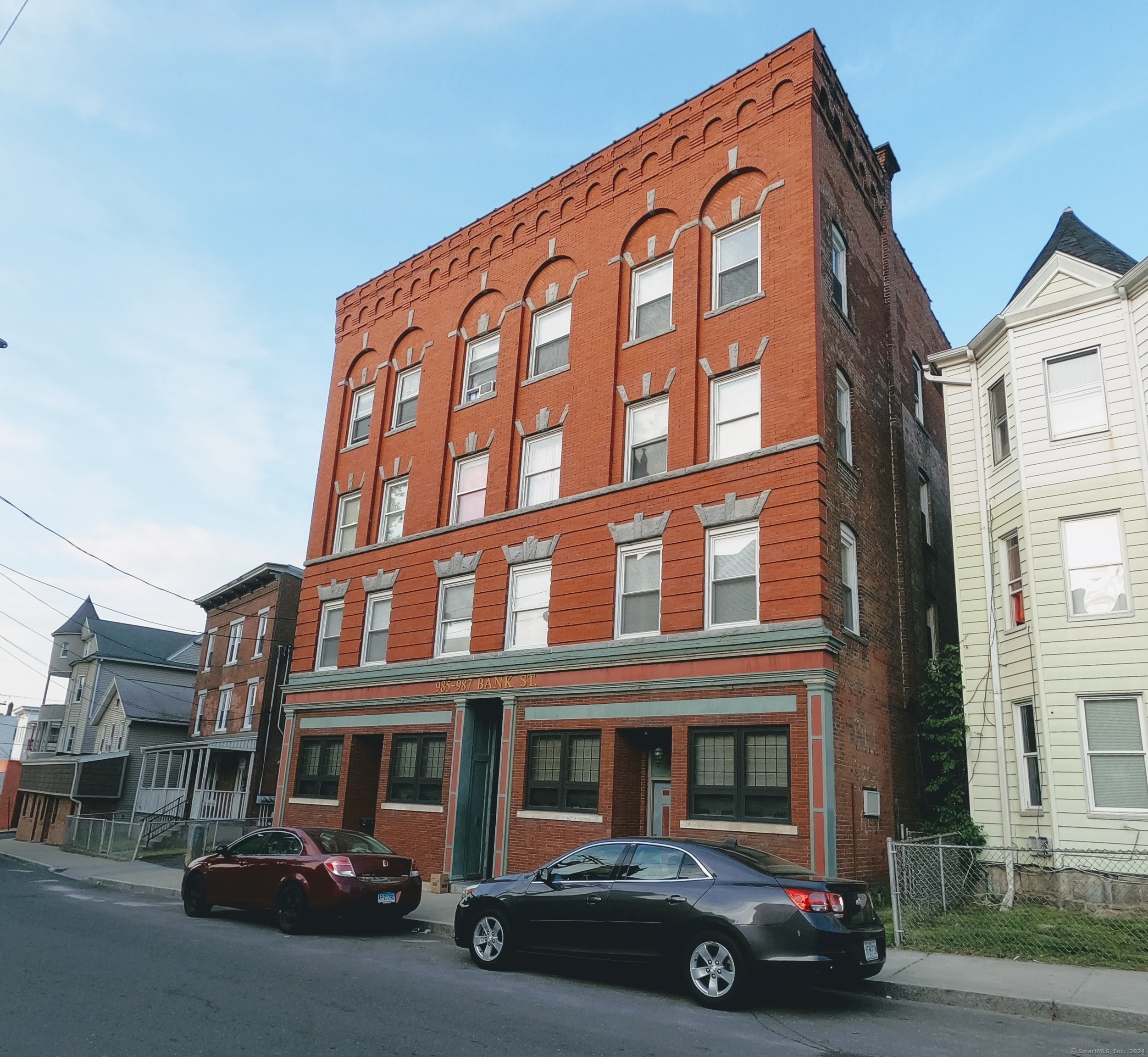 Bank Street 10, Waterbury, Connecticut - 1 Bathrooms  
1 Rooms - 