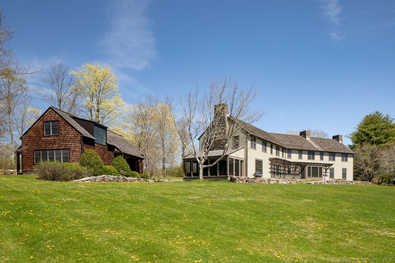 Valley Road, Salisbury, Connecticut - 5 Bedrooms  
6.5 Bathrooms  
12 Rooms - 