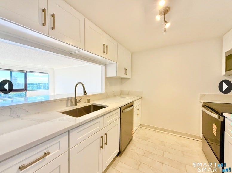 Photo of 127 Greyrock Place #1508, Stamford, CT 06901 (MLS # 24184793)