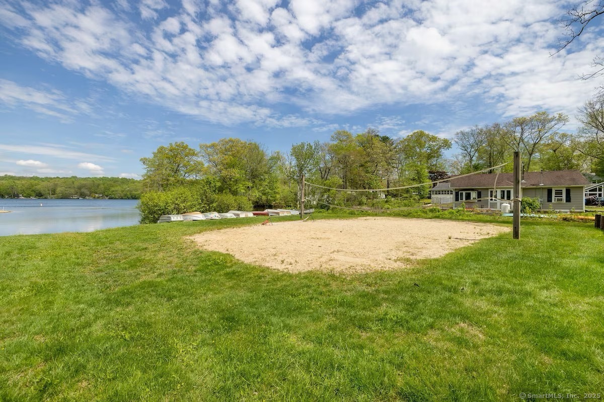 East Haddam, Connecticut 06415, United States, 3 Bedrooms Bedrooms, ,1 BathroomBathrooms,Residential,Active,95605